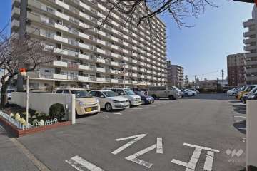 敷地内駐車場（屋外平面式）