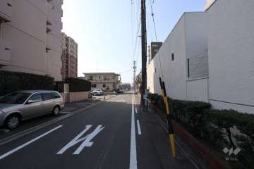 敷地東側の前面道路（北側かあ）