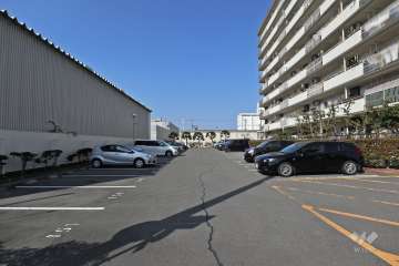 敷地内駐車場（屋外平面式）