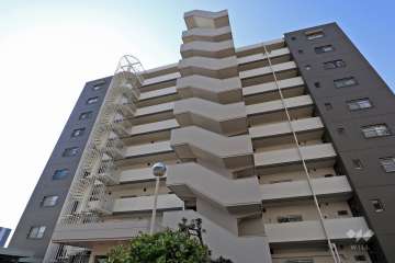 エスポア東海橋B棟の外観（北側から）