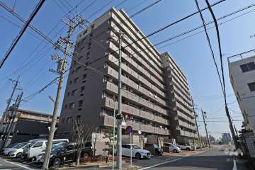 ユーハウス東海通の外観（南西側から）