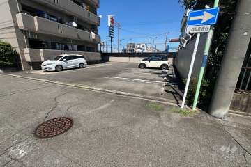 駐車場の出入口