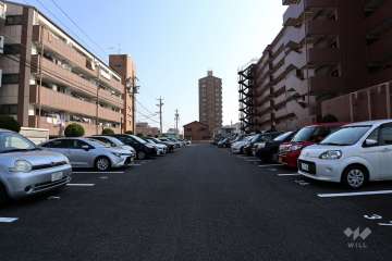 敷地内駐車場（屋外平面式）