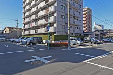 敷地内駐車場（屋外平面式）