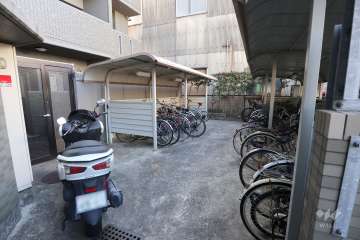 駐輪場、バイク置場