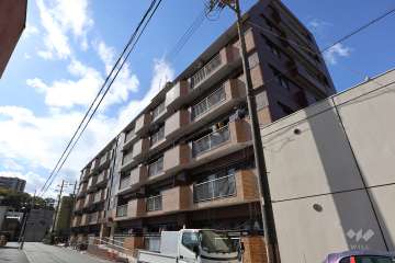 サンシャイン千鳥の外観（北東側から）