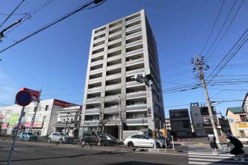 ファミリアーレ正保南の外観（南東側から）