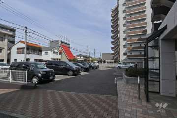 敷地内駐車場（屋外平面式）