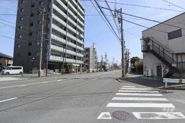 敷地南西側の前面道路