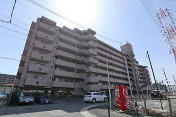 宝マンション善南公園の外観（北東側から）