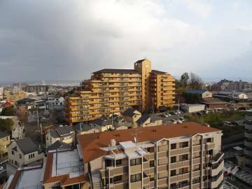 ライオンズマンション千里山の遠景