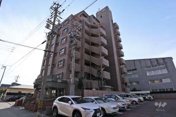 ライオンズマンション築地口壱番館の外観（北東側から）