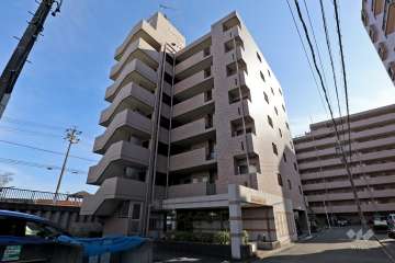 宝マンション築地ウエスト弐番館の外観（北西側から）