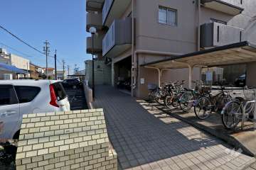 エントランスアプローチ