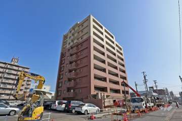 カルティア東海通2の外観（南西側から）