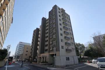 グランコート名古屋港の外観（北西側から）