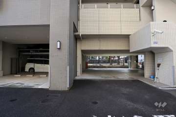 敷地内駐車場（屋内平面式、屋内機械式、屋外平面式）