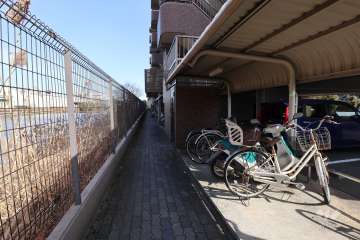 駐輪場、バイク置場