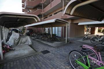駐輪場、バイク置場