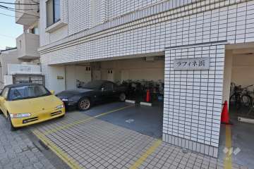 敷地内駐車場（屋外平面式）