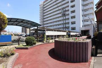 エントランスアプローチ