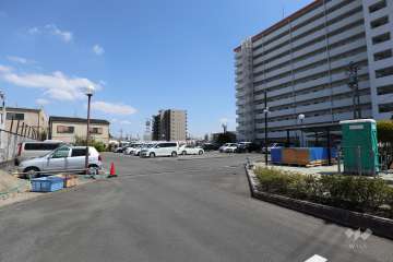 敷地内駐車場（屋外平面式）