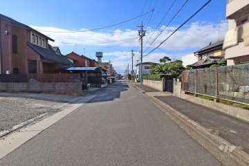 敷地南西側の前面道路