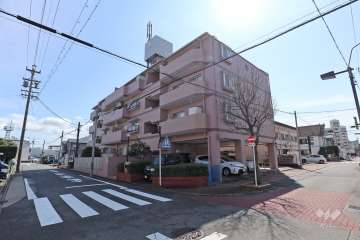 宝マンション宝神の外観（北西側から）
