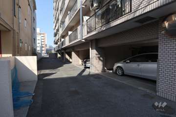 敷地内駐車場（屋内平面式）