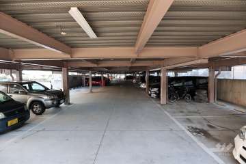 敷地内駐車場（自走式立体）