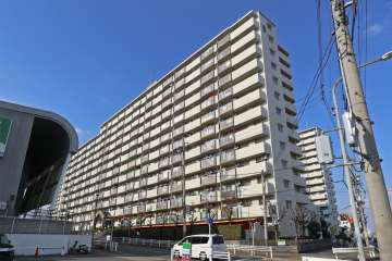 ニューコーポ名南B棟の外観（南東側から）
