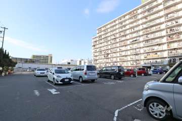 敷地内駐車場（屋外平面式）