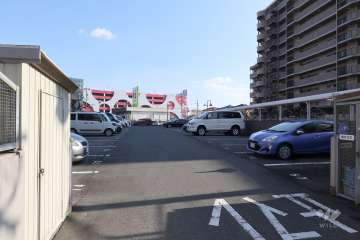 駐車場の出入り口・敷地内駐車場（屋外平面式）