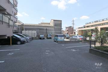 敷地内駐車場（屋外平面式）