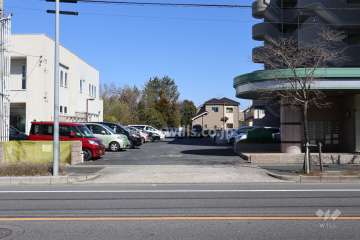 駐車場出入り口