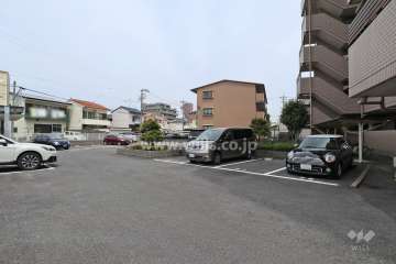敷地内駐車場（屋外平面式）