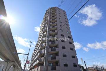 宝マンション新守山イーストの外観（東側から）