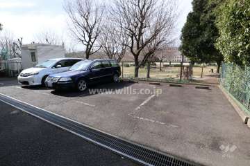 敷地内駐車場（屋外平面式）