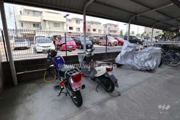 バイク置場