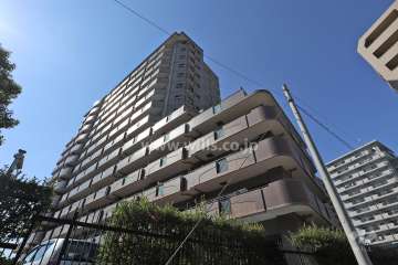 ライオンズマンション藤ヶ丘ガーデンシティ壱番館の外観（南東側から）