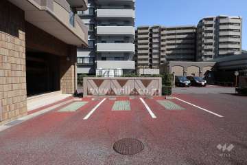 敷地内駐車場（屋外平面式)