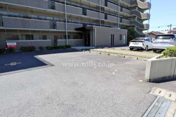 敷地内駐車場（屋外平面式）