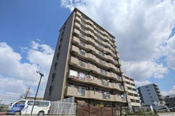 ライオンズマンション城下の外観（南西側から）