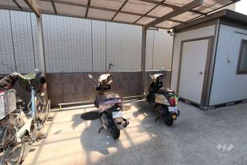 バイク置場