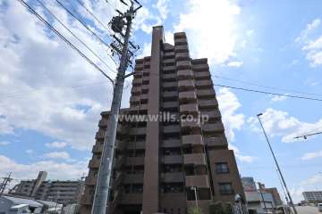 ダイナース千代田橋の外観（北西側から）