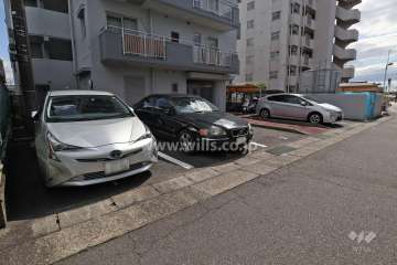 敷地内駐車場（屋外平面式）