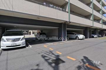 敷地内駐車場（屋内平面式）