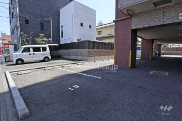 敷地内駐車場（屋外平面式）