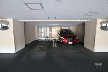 敷地内駐車場（屋内平面式）