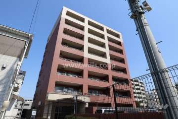 ダイアパレス瓢箪山弐番館の外観（南西側から）